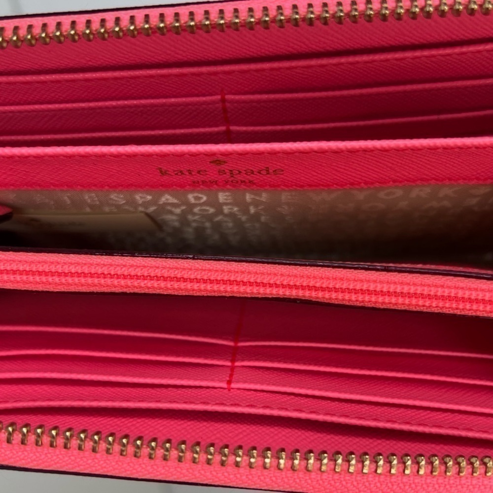 Kate Spade Parrot Talk The Talk Wallet - Picture 8 of 9